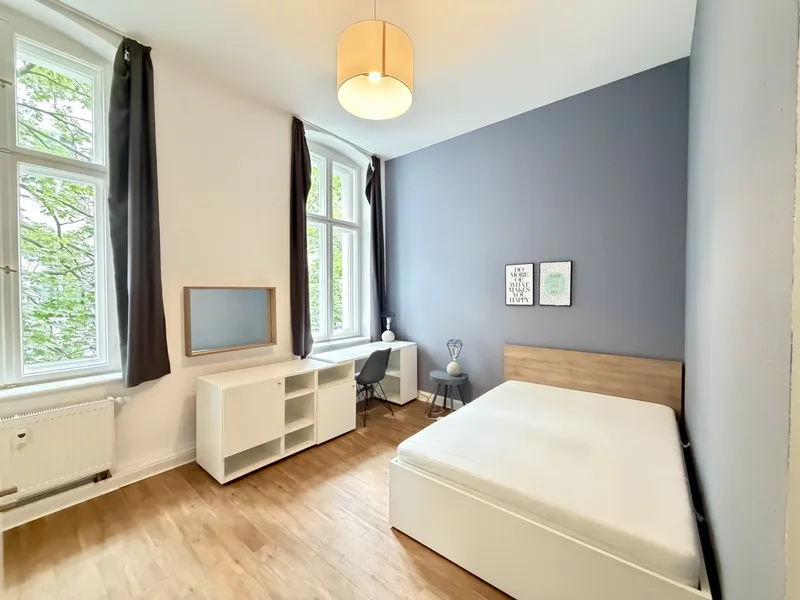 Charmantes WG-Zimmer im Berliner Altbau nahe Ku'damm — photo 1